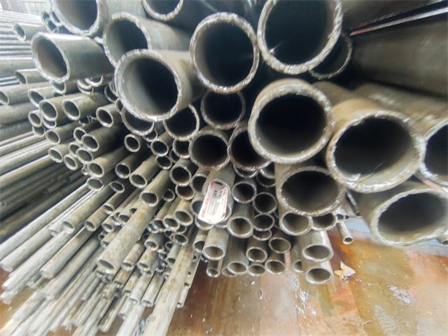 酒泉大口径精密无缝钢管