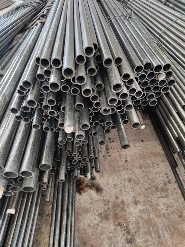 酒泉精密光亮无缝钢管厂